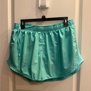 EUC Nike Women's Aqua Shorts